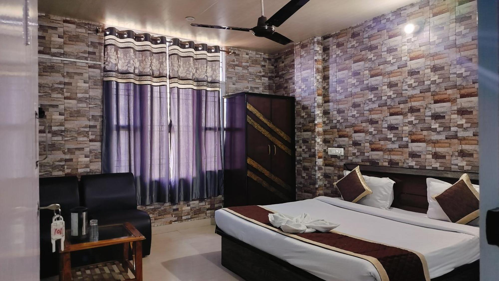 Hotel Binwa View Baijnāth エクステリア 写真
